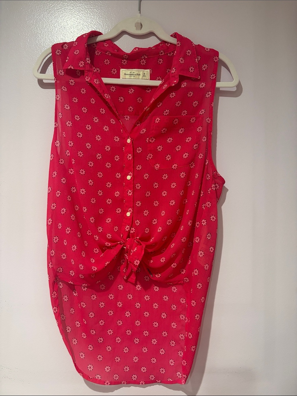 Abercrombie & Fitch Sleeveless Red Floral Button-Front Tie Top